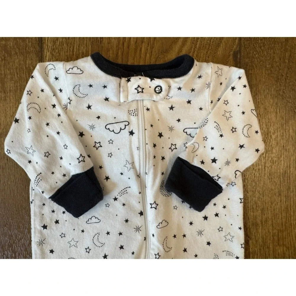Preemie Baby Boy Girl Unisex Sleeper Moon Stars Black White Zipper Outfit Romper